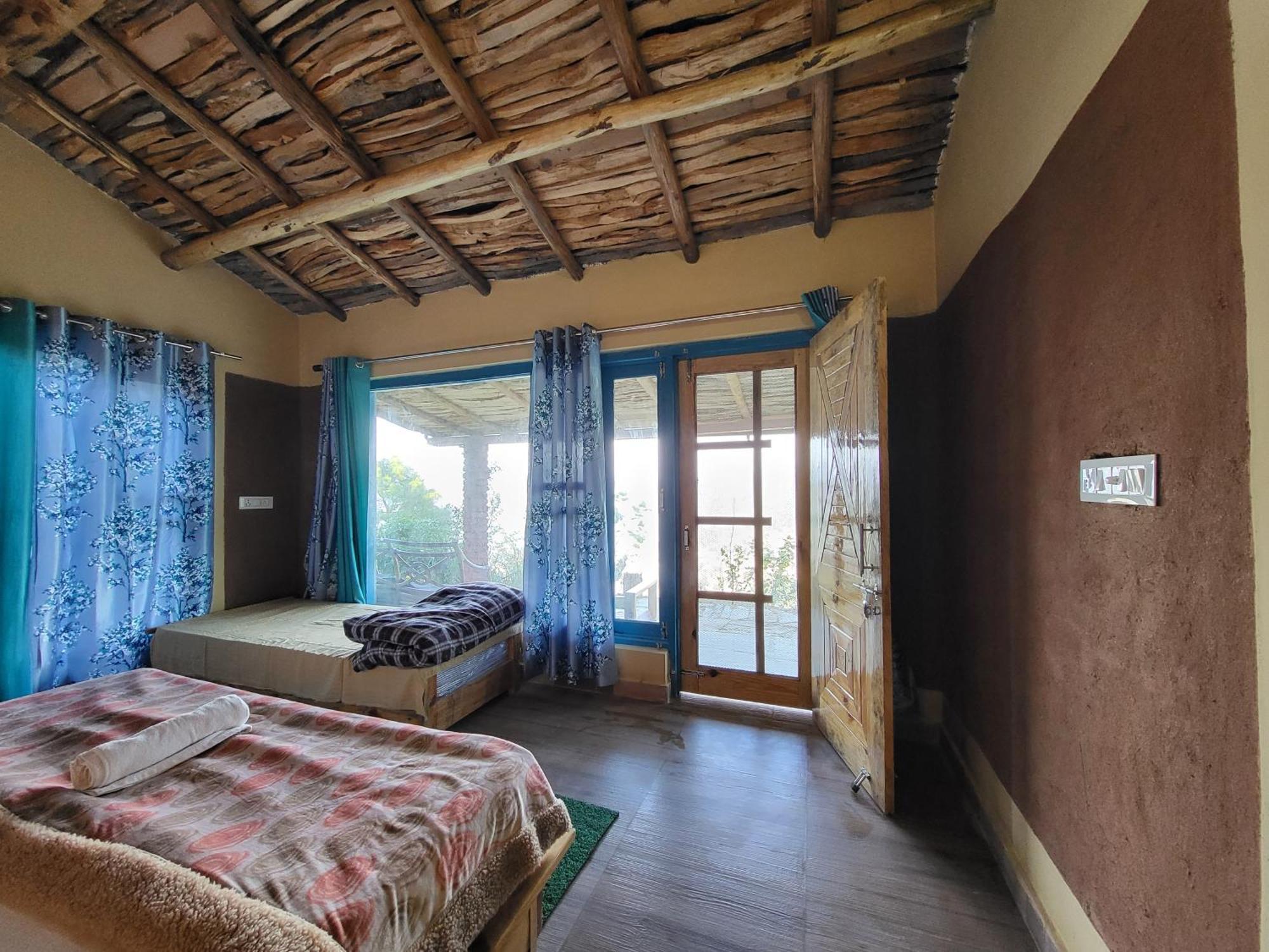 Zenoaks Homestay Almora Eksteriør billede